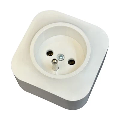 French Type Earthed Socket-childproof